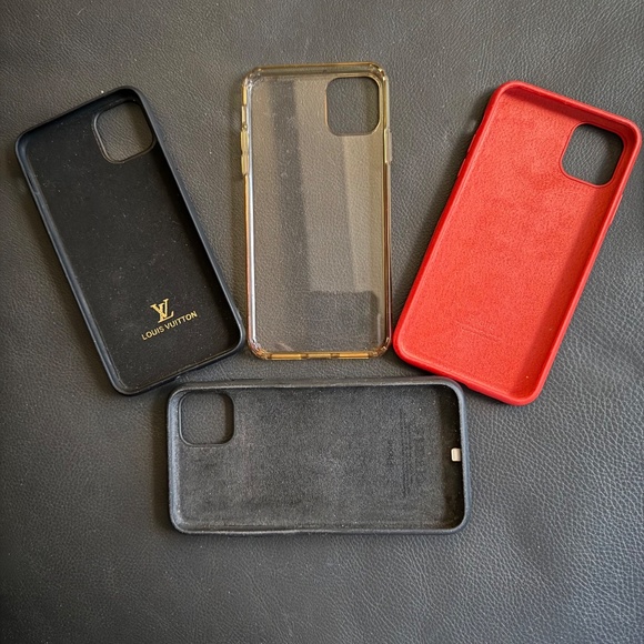 Apple iPhone 11 Pro Max cases (3) and charger case - Picture 2 of 2